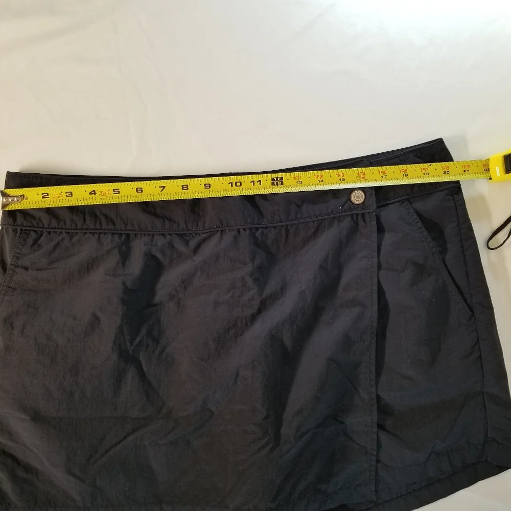 Eddie Bauer Women Sz 18 Solid Black Nylon Wrap Athletic Hiking Golf Skirt Skort